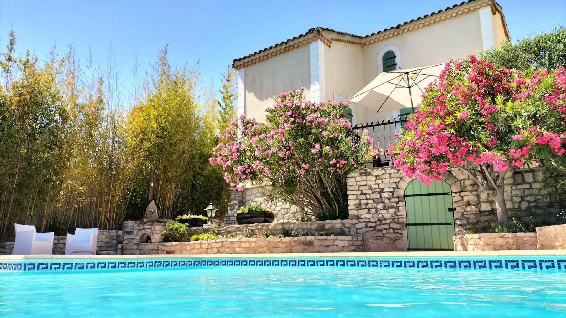 Apartment Vacances Carnoux-en-Provence